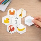 Tuiles illustrées du jeu de phonologie voyelles La Ruche des sons